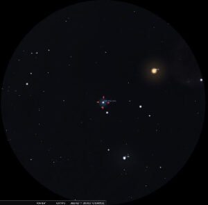 Komet C/2022 E3 (ZTF) in der Nähe des Planeten Mars, simulierter Blick durch ein Celestron SkyMaster 15x70 Fernglas