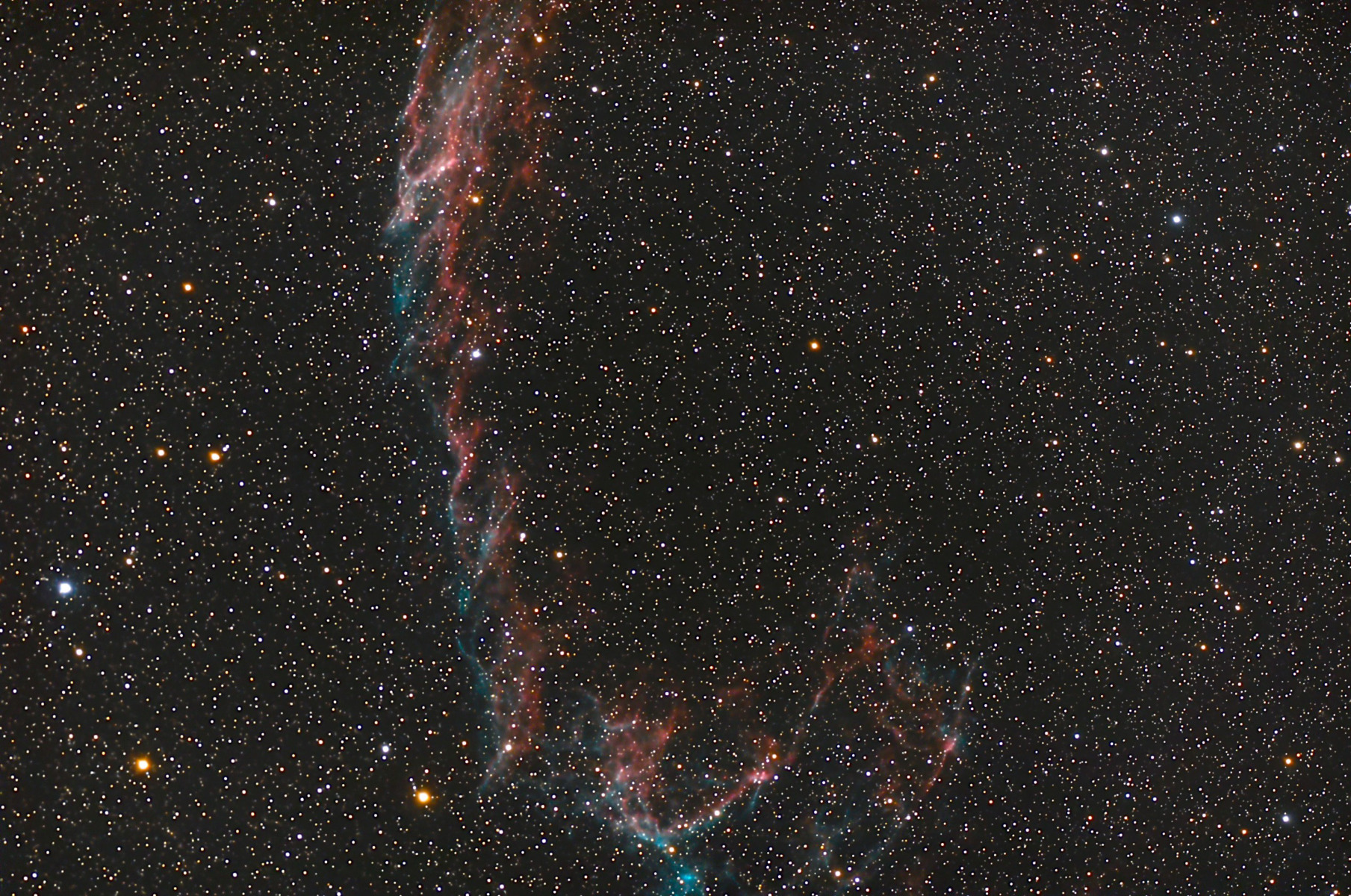 Eastern Veil Nebula, 20min, weniger Schärfung, mehr Helligkeit, mehr Sättigung (Schieberegler in der App)