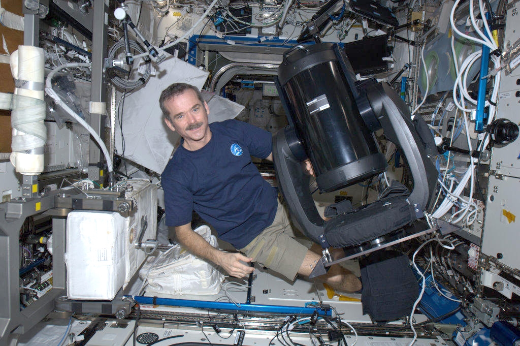 Anwendungsbild: Januar 2013 - Chris Hadfield, CPC 9.25 mit Feather Touch Micro Focuser auf der ISS